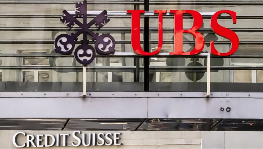 يو بي اس UBS تخفض 36000 وظيفة بعد الاستحواذ على كريدي سويس Credit Suisse