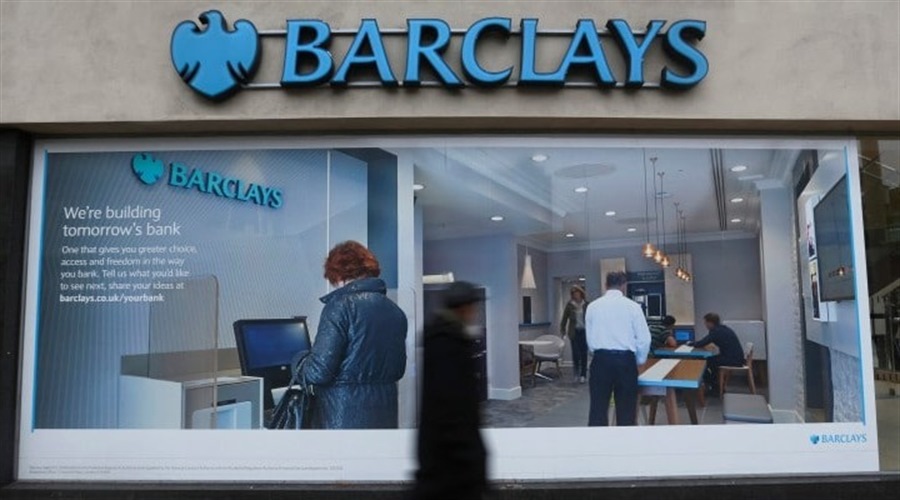 بدء بنك Barclays عربة تسريح العمال وإلغائه 100 وظيفة في الخدمات المصرفية الاستثمارية