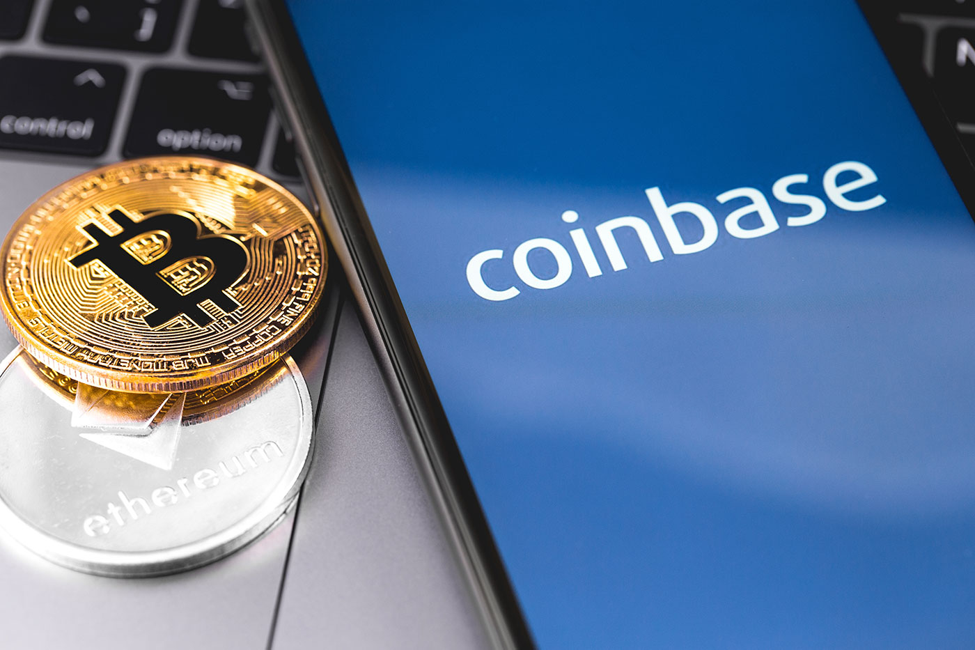 Coinbase تطلق بورصة عالمية لمشتقات العملات المشفرة