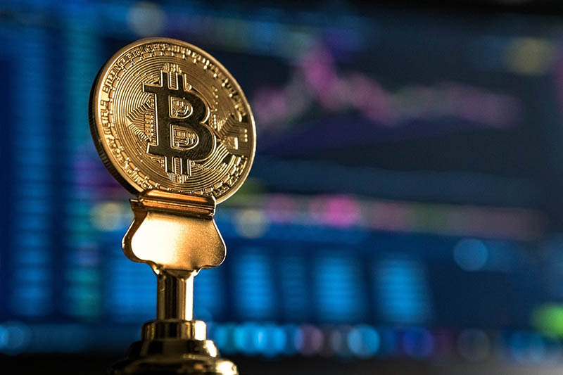 Bitcoin تحتفظ بالمركز الأول بين تجار التجزئة خلال الربع الثاني على الرغم من تقلبات السوق