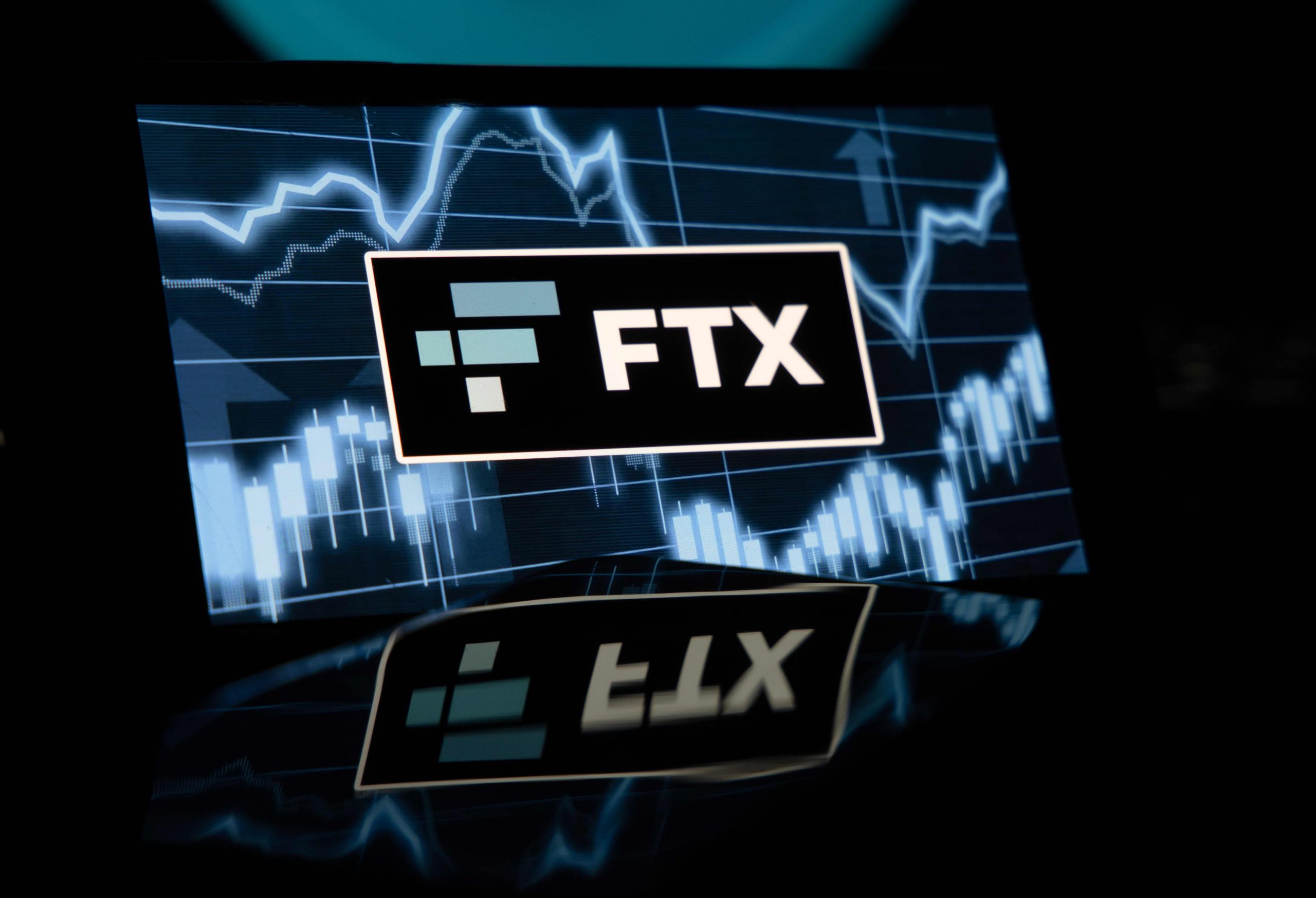 معركة المدينون في اف تي اكس FTX للسيطرة على الأصول وسط خطط إعادة الهيكلة