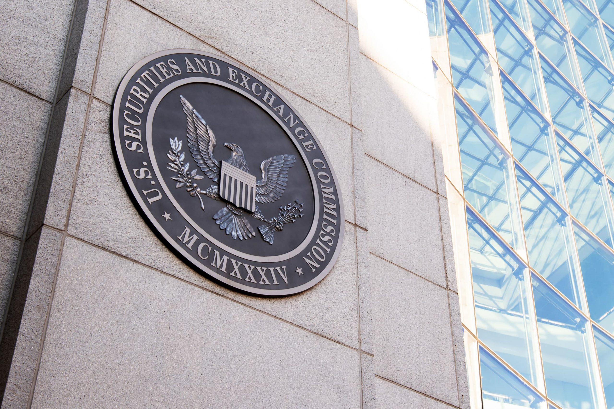 هيئة SEC التنظيمية تُجمد أصول مُخطط تشفير قيمتها 50$ مليون