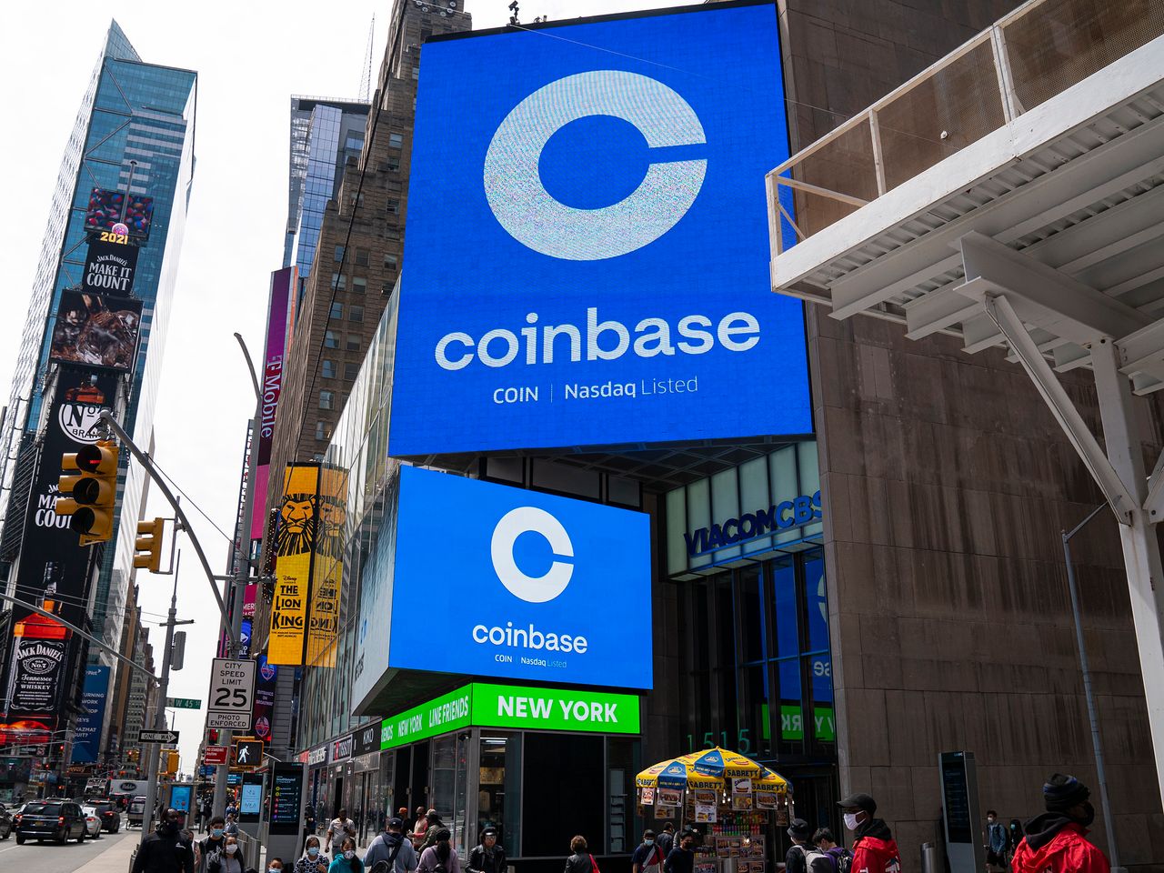 بورصة Coinbase تعزز بيئة داعمة لنمو العملات المشفرة 