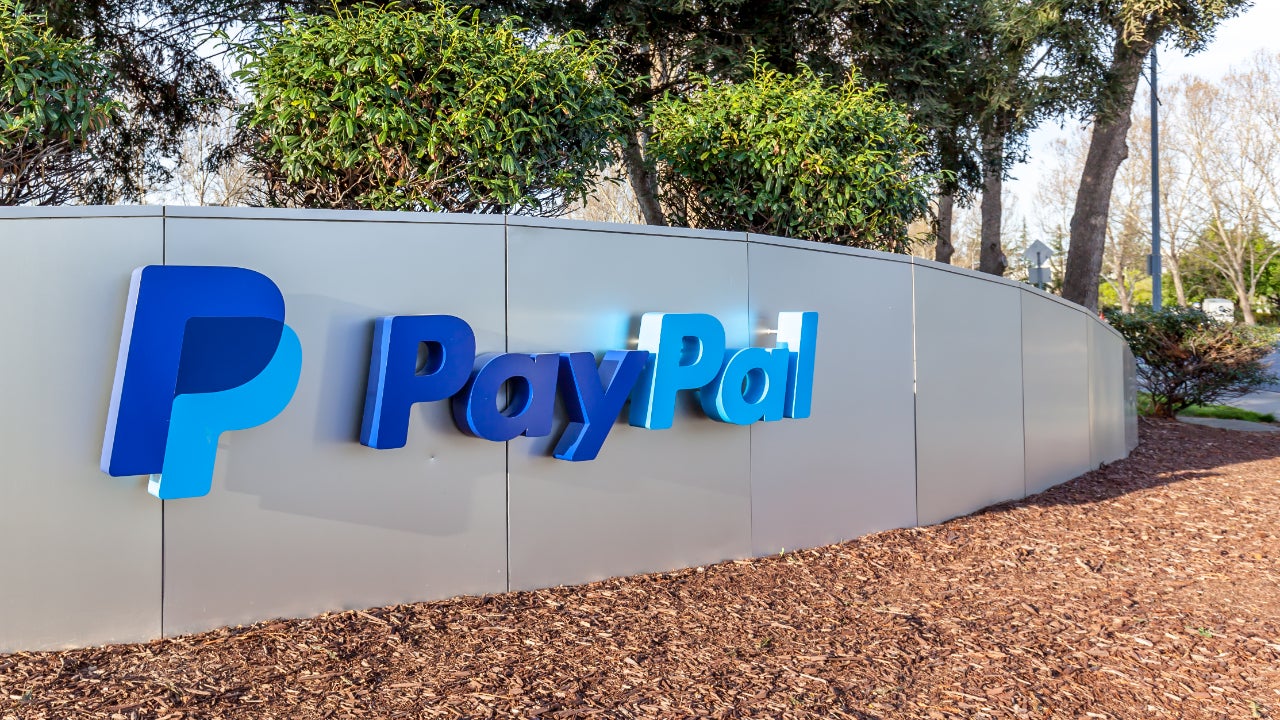 باي بال PayPal تُطلق حل المدفوعات العالمي الجديد للمؤسسات الصغيرة