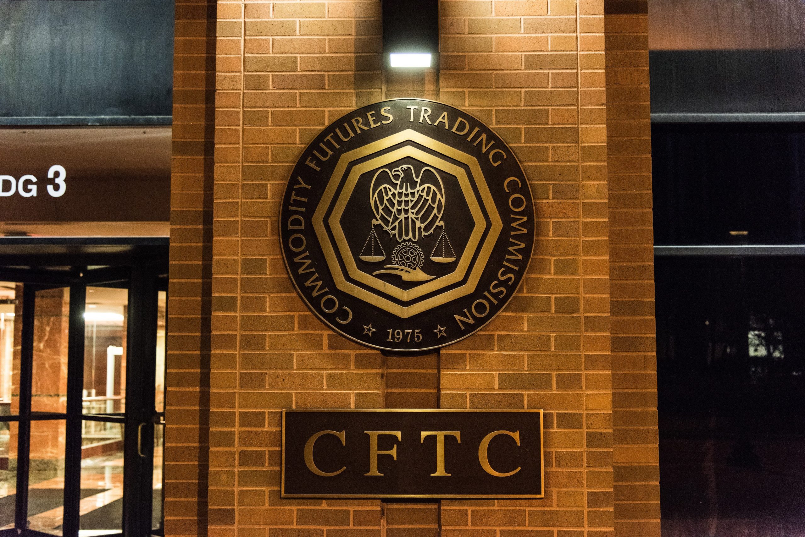 أعلنت هيئة تداول السلع الآجلة (CFTC) تقديم دعوى تنفيذية مدنية