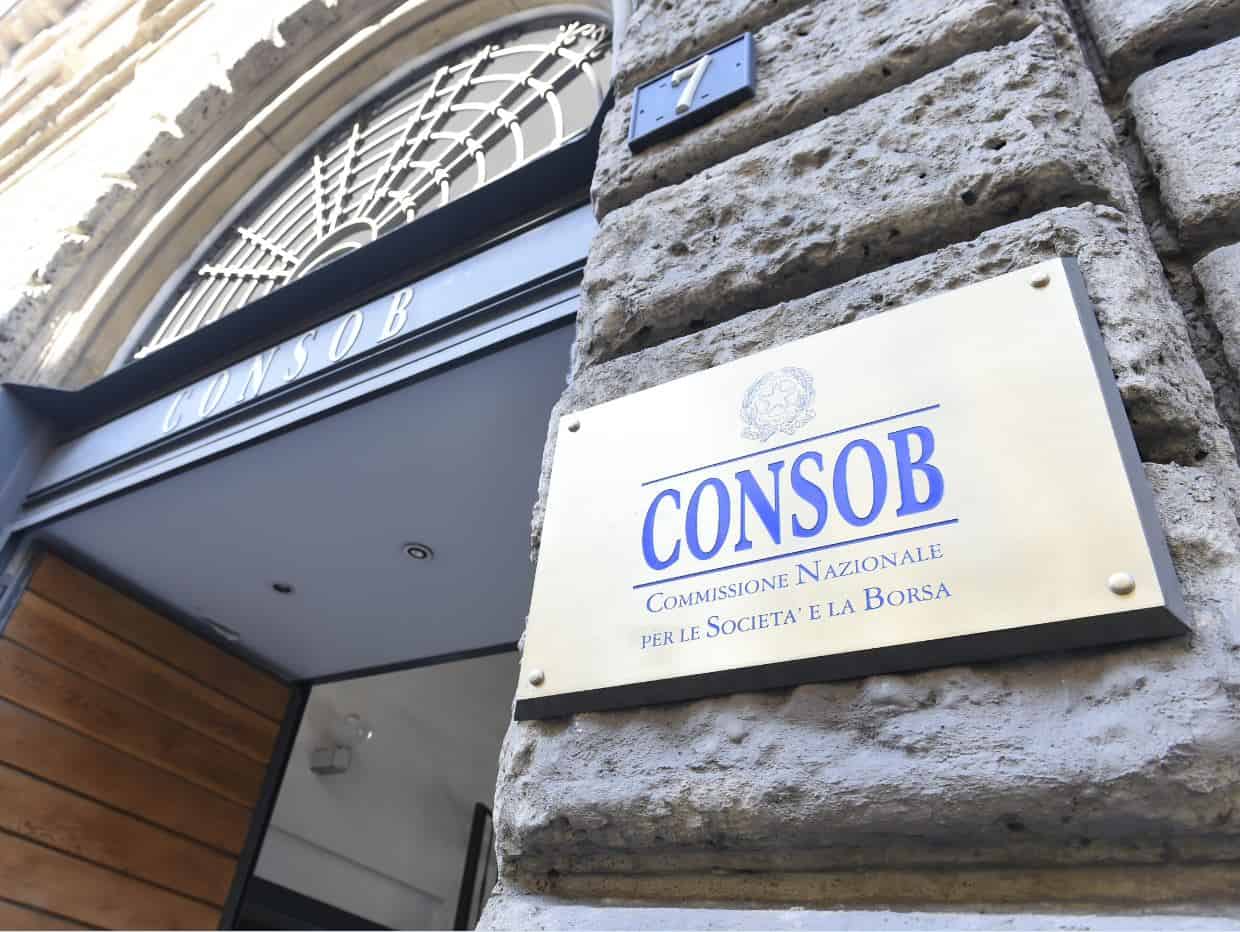 الهيئة الإيطالية للشركات والبورصة CONSOB تحظر شركات الاستثمار