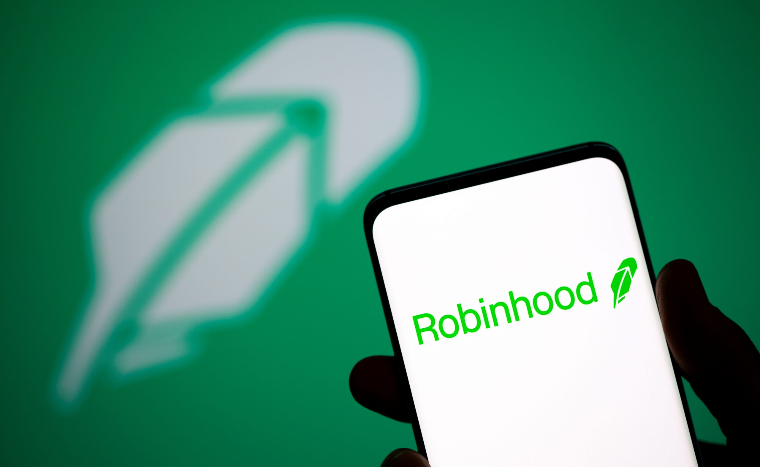رابينهود Robinhood يصبح متاحًا لجميع العملاء في المملكة المتحدة