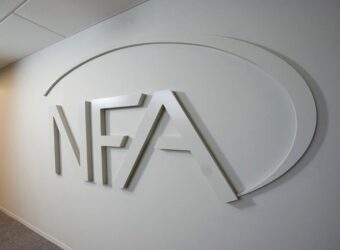 MetroTrade تنال عضوية المنظمة الوطنية للعقود الآجلة NFA وتُسجل لدى لجنة CFTC كوسيط مقدم